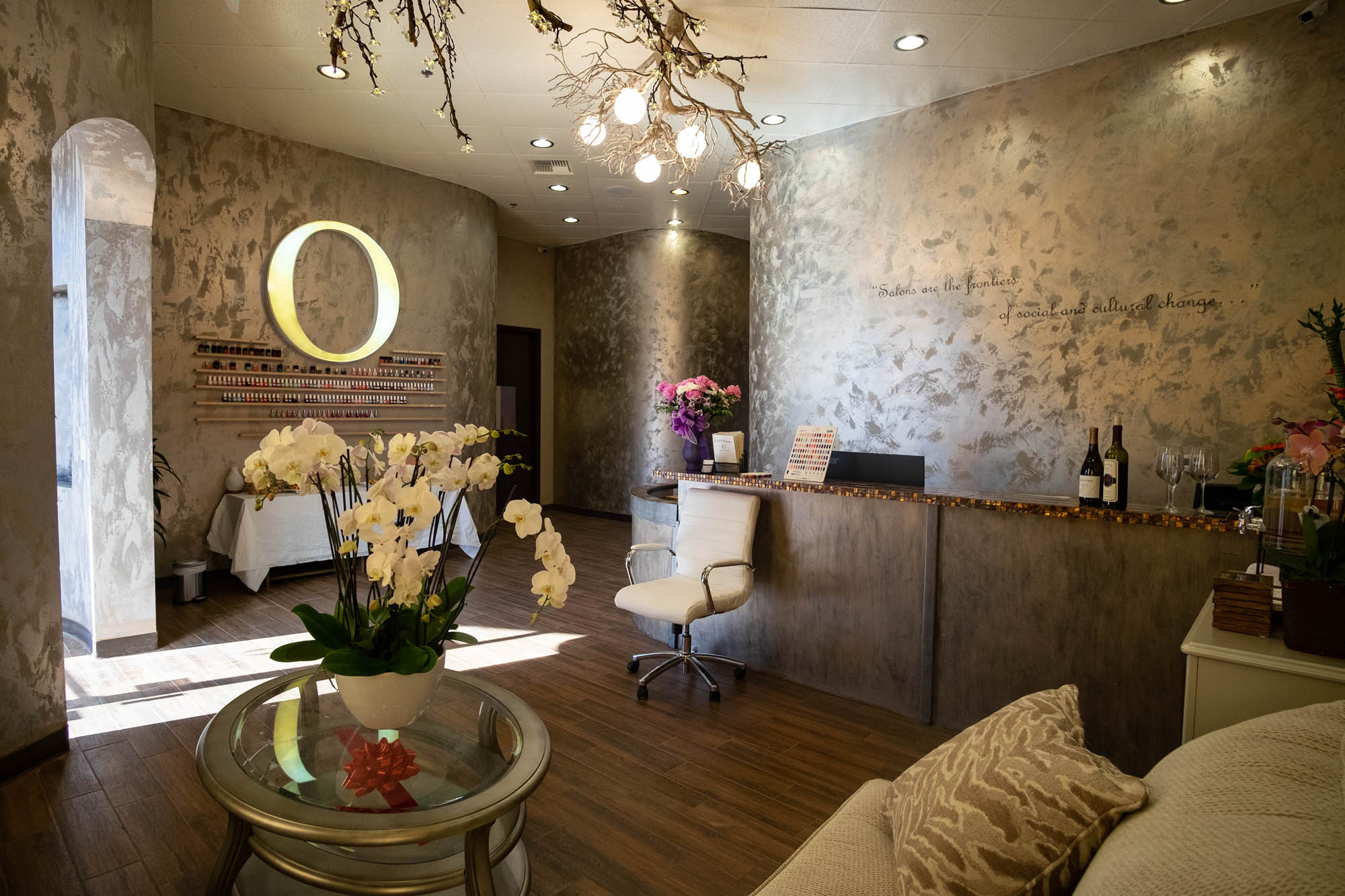 Organic nail deals salon